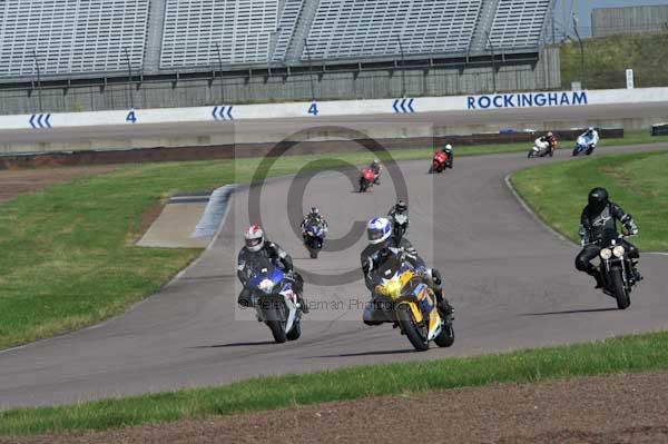 Motorcycle action photographs;Rockingham;Rockingham photographs;event digital images;eventdigitalimages;no limits trackday;peter wileman photography;rockingham corby northamptonshire;trackday;trackday digital images;trackday photos