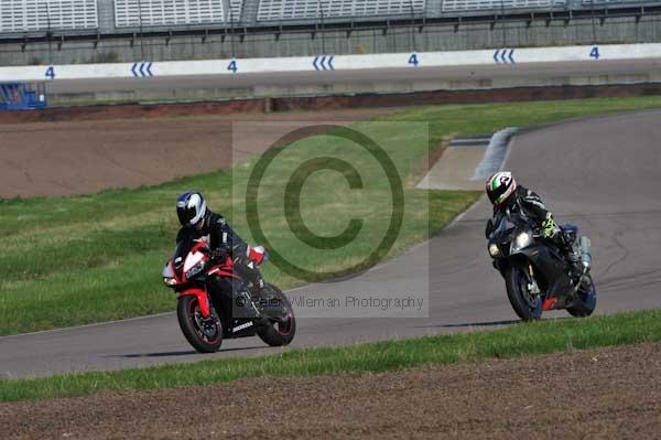 Motorcycle action photographs;Rockingham;Rockingham photographs;event digital images;eventdigitalimages;no limits trackday;peter wileman photography;rockingham corby northamptonshire;trackday;trackday digital images;trackday photos