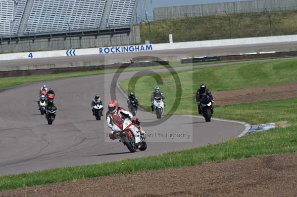 Motorcycle action photographs;Rockingham;Rockingham photographs;event digital images;eventdigitalimages;no limits trackday;peter wileman photography;rockingham corby northamptonshire;trackday;trackday digital images;trackday photos