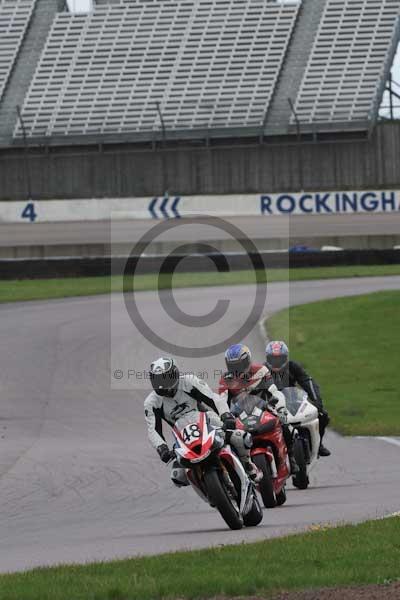 Motorcycle action photographs;Rockingham;Rockingham photographs;event digital images;eventdigitalimages;no limits trackday;peter wileman photography;rockingham corby northamptonshire;trackday;trackday digital images;trackday photos