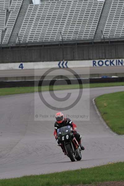 Motorcycle action photographs;Rockingham;Rockingham photographs;event digital images;eventdigitalimages;no limits trackday;peter wileman photography;rockingham corby northamptonshire;trackday;trackday digital images;trackday photos