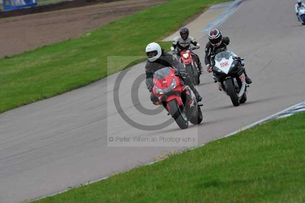 Motorcycle action photographs;Rockingham;Rockingham photographs;event digital images;eventdigitalimages;no limits trackday;peter wileman photography;rockingham corby northamptonshire;trackday;trackday digital images;trackday photos