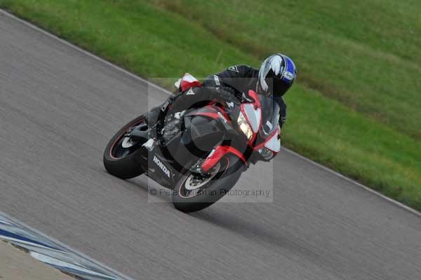 Motorcycle action photographs;Rockingham;Rockingham photographs;event digital images;eventdigitalimages;no limits trackday;peter wileman photography;rockingham corby northamptonshire;trackday;trackday digital images;trackday photos