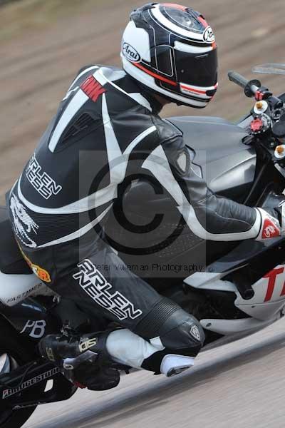 Motorcycle action photographs;Rockingham;Rockingham photographs;event digital images;eventdigitalimages;no limits trackday;peter wileman photography;rockingham corby northamptonshire;trackday;trackday digital images;trackday photos