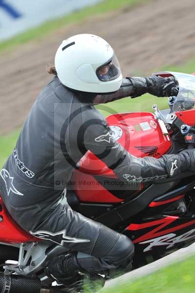 Motorcycle action photographs;Rockingham;Rockingham photographs;event digital images;eventdigitalimages;no limits trackday;peter wileman photography;rockingham corby northamptonshire;trackday;trackday digital images;trackday photos