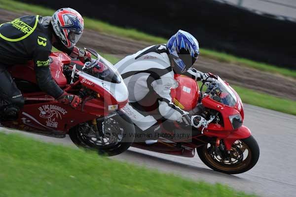 Motorcycle action photographs;Rockingham;Rockingham photographs;event digital images;eventdigitalimages;no limits trackday;peter wileman photography;rockingham corby northamptonshire;trackday;trackday digital images;trackday photos