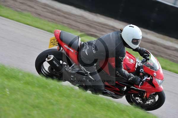 Motorcycle action photographs;Rockingham;Rockingham photographs;event digital images;eventdigitalimages;no limits trackday;peter wileman photography;rockingham corby northamptonshire;trackday;trackday digital images;trackday photos