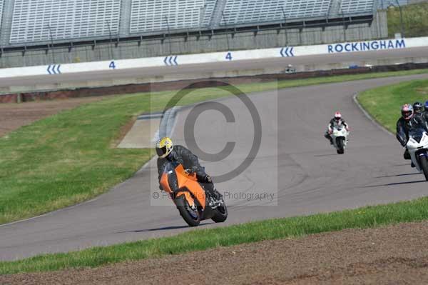 Motorcycle action photographs;Rockingham;Rockingham photographs;event digital images;eventdigitalimages;no limits trackday;peter wileman photography;rockingham corby northamptonshire;trackday;trackday digital images;trackday photos