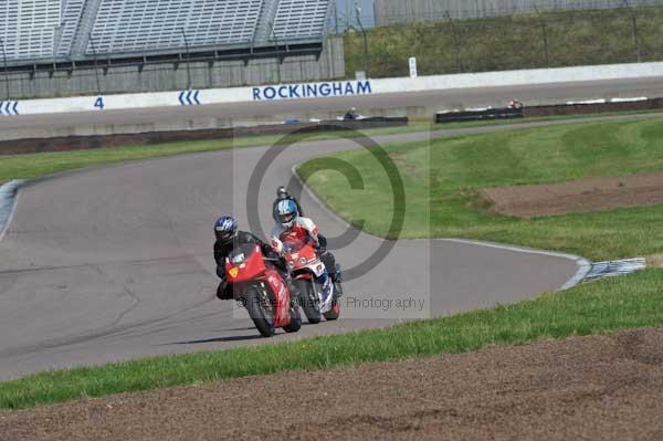 Motorcycle action photographs;Rockingham;Rockingham photographs;event digital images;eventdigitalimages;no limits trackday;peter wileman photography;rockingham corby northamptonshire;trackday;trackday digital images;trackday photos