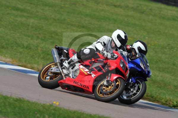 Motorcycle action photographs;Rockingham;Rockingham photographs;event digital images;eventdigitalimages;no limits trackday;peter wileman photography;rockingham corby northamptonshire;trackday;trackday digital images;trackday photos