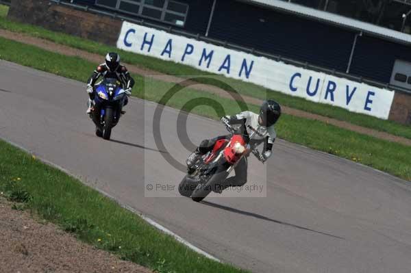 Motorcycle action photographs;Rockingham;Rockingham photographs;event digital images;eventdigitalimages;no limits trackday;peter wileman photography;rockingham corby northamptonshire;trackday;trackday digital images;trackday photos