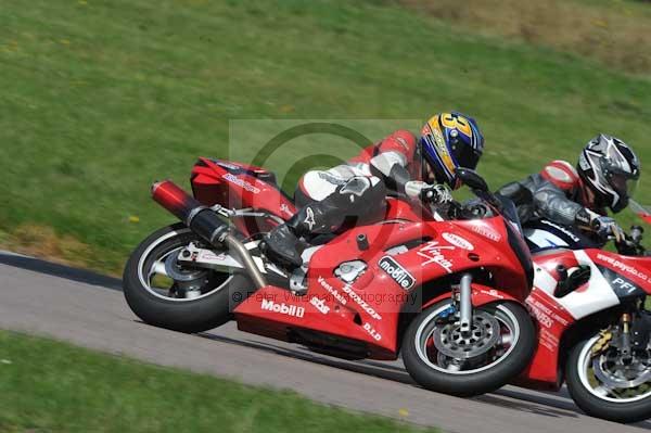 Motorcycle action photographs;Rockingham;Rockingham photographs;event digital images;eventdigitalimages;no limits trackday;peter wileman photography;rockingham corby northamptonshire;trackday;trackday digital images;trackday photos