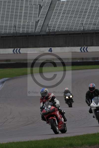 Motorcycle action photographs;Rockingham;Rockingham photographs;event digital images;eventdigitalimages;no limits trackday;peter wileman photography;rockingham corby northamptonshire;trackday;trackday digital images;trackday photos