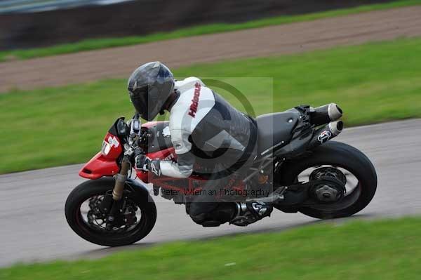 Motorcycle action photographs;Rockingham;Rockingham photographs;event digital images;eventdigitalimages;no limits trackday;peter wileman photography;rockingham corby northamptonshire;trackday;trackday digital images;trackday photos