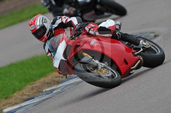 Motorcycle action photographs;Rockingham;Rockingham photographs;event digital images;eventdigitalimages;no limits trackday;peter wileman photography;rockingham corby northamptonshire;trackday;trackday digital images;trackday photos