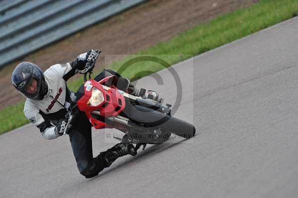 Motorcycle action photographs;Rockingham;Rockingham photographs;event digital images;eventdigitalimages;no limits trackday;peter wileman photography;rockingham corby northamptonshire;trackday;trackday digital images;trackday photos