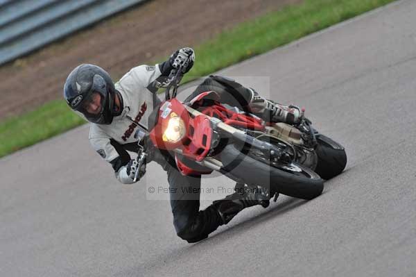 Motorcycle action photographs;Rockingham;Rockingham photographs;event digital images;eventdigitalimages;no limits trackday;peter wileman photography;rockingham corby northamptonshire;trackday;trackday digital images;trackday photos