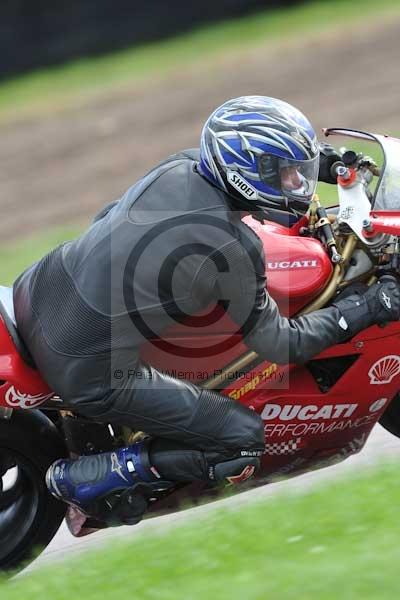 Motorcycle action photographs;Rockingham;Rockingham photographs;event digital images;eventdigitalimages;no limits trackday;peter wileman photography;rockingham corby northamptonshire;trackday;trackday digital images;trackday photos