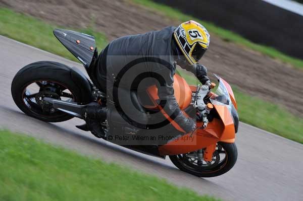 Motorcycle action photographs;Rockingham;Rockingham photographs;event digital images;eventdigitalimages;no limits trackday;peter wileman photography;rockingham corby northamptonshire;trackday;trackday digital images;trackday photos