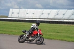 Motorcycle-action-photographs;Rockingham;Rockingham-photographs;event-digital-images;eventdigitalimages;no-limits-trackday;peter-wileman-photography;rockingham-corby-northamptonshire;trackday;trackday-digital-images;trackday-photos