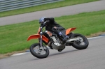 Motorcycle-action-photographs;Rockingham;Rockingham-photographs;event-digital-images;eventdigitalimages;no-limits-trackday;peter-wileman-photography;rockingham-corby-northamptonshire;trackday;trackday-digital-images;trackday-photos