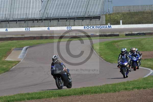 Motorcycle action photographs;Rockingham;Rockingham photographs;event digital images;eventdigitalimages;no limits trackday;peter wileman photography;rockingham corby northamptonshire;trackday;trackday digital images;trackday photos