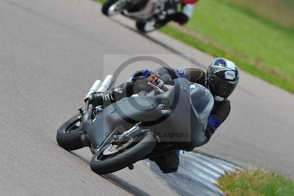 Motorcycle action photographs;Rockingham;Rockingham photographs;event digital images;eventdigitalimages;no limits trackday;peter wileman photography;rockingham corby northamptonshire;trackday;trackday digital images;trackday photos