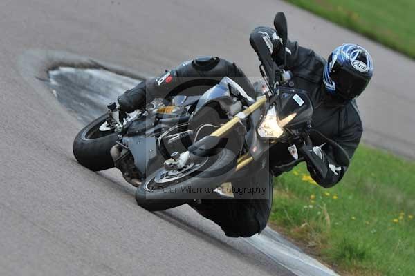 Motorcycle action photographs;Rockingham;Rockingham photographs;event digital images;eventdigitalimages;no limits trackday;peter wileman photography;rockingham corby northamptonshire;trackday;trackday digital images;trackday photos