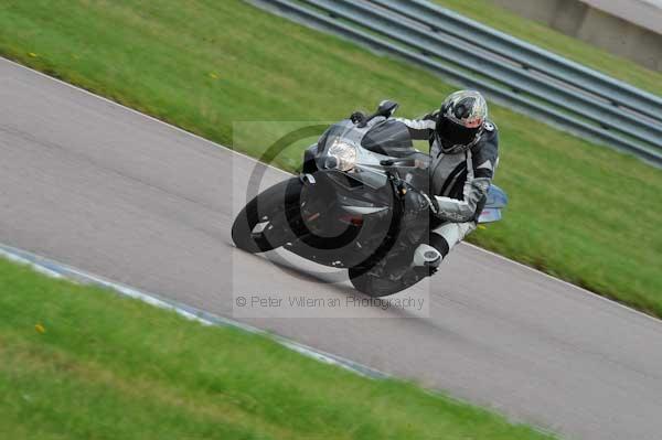 Motorcycle action photographs;Rockingham;Rockingham photographs;event digital images;eventdigitalimages;no limits trackday;peter wileman photography;rockingham corby northamptonshire;trackday;trackday digital images;trackday photos