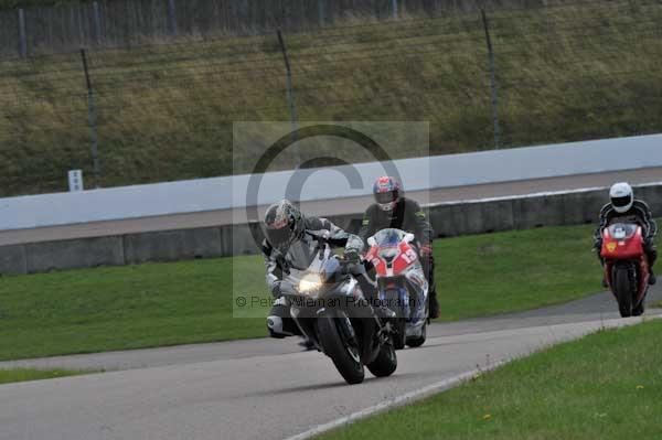 Motorcycle action photographs;Rockingham;Rockingham photographs;event digital images;eventdigitalimages;no limits trackday;peter wileman photography;rockingham corby northamptonshire;trackday;trackday digital images;trackday photos