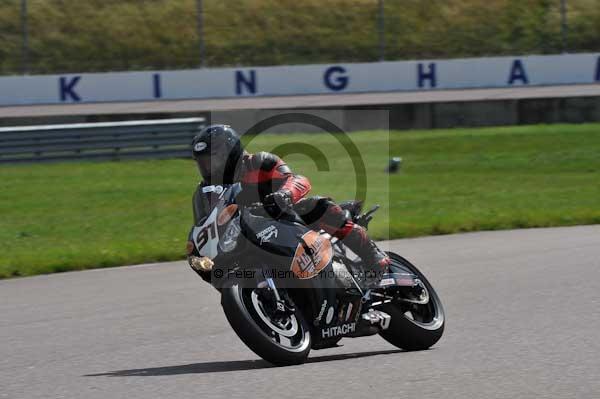 Motorcycle action photographs;Rockingham;Rockingham photographs;event digital images;eventdigitalimages;no limits trackday;peter wileman photography;rockingham corby northamptonshire;trackday;trackday digital images;trackday photos