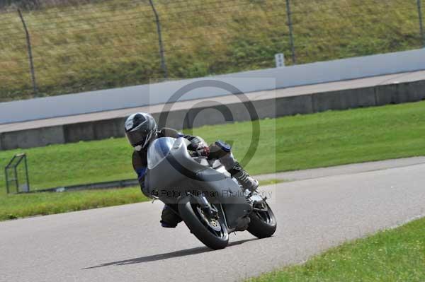 Motorcycle action photographs;Rockingham;Rockingham photographs;event digital images;eventdigitalimages;no limits trackday;peter wileman photography;rockingham corby northamptonshire;trackday;trackday digital images;trackday photos