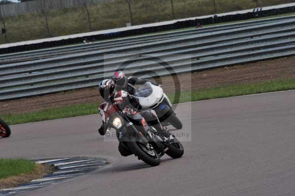 Motorcycle action photographs;Rockingham;Rockingham photographs;event digital images;eventdigitalimages;no limits trackday;peter wileman photography;rockingham corby northamptonshire;trackday;trackday digital images;trackday photos