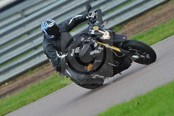 Motorcycle action photographs;Rockingham;Rockingham photographs;event digital images;eventdigitalimages;no limits trackday;peter wileman photography;rockingham corby northamptonshire;trackday;trackday digital images;trackday photos