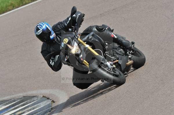 Motorcycle action photographs;Rockingham;Rockingham photographs;event digital images;eventdigitalimages;no limits trackday;peter wileman photography;rockingham corby northamptonshire;trackday;trackday digital images;trackday photos