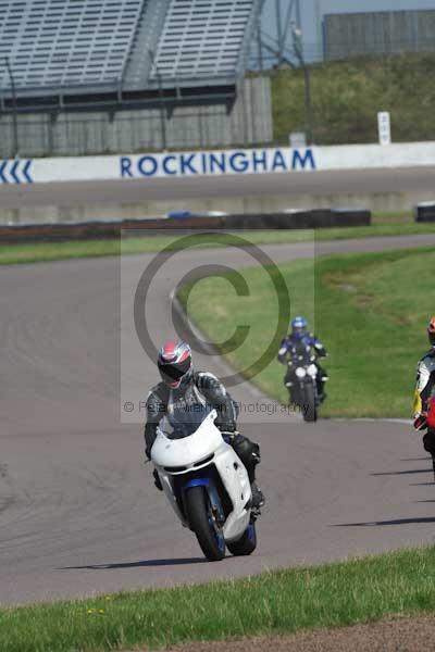 Motorcycle action photographs;Rockingham;Rockingham photographs;event digital images;eventdigitalimages;no limits trackday;peter wileman photography;rockingham corby northamptonshire;trackday;trackday digital images;trackday photos