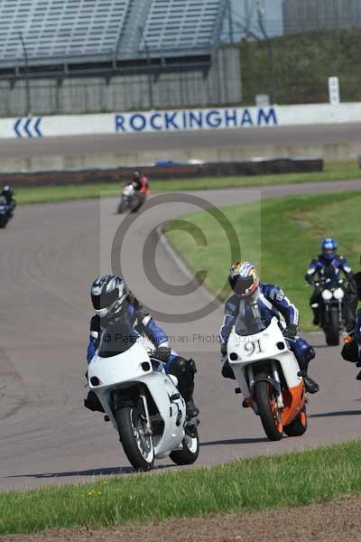 Motorcycle action photographs;Rockingham;Rockingham photographs;event digital images;eventdigitalimages;no limits trackday;peter wileman photography;rockingham corby northamptonshire;trackday;trackday digital images;trackday photos