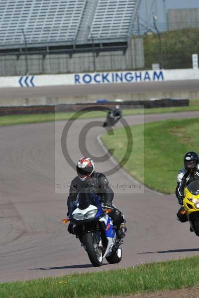 Motorcycle action photographs;Rockingham;Rockingham photographs;event digital images;eventdigitalimages;no limits trackday;peter wileman photography;rockingham corby northamptonshire;trackday;trackday digital images;trackday photos