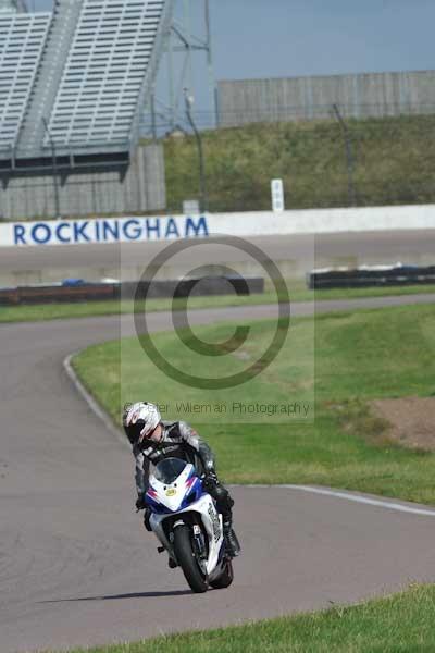 Motorcycle action photographs;Rockingham;Rockingham photographs;event digital images;eventdigitalimages;no limits trackday;peter wileman photography;rockingham corby northamptonshire;trackday;trackday digital images;trackday photos