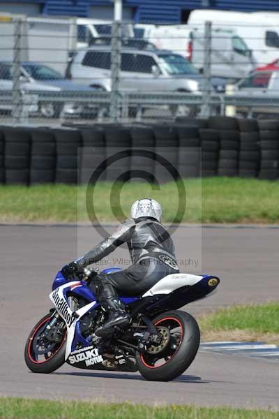 Motorcycle action photographs;Rockingham;Rockingham photographs;event digital images;eventdigitalimages;no limits trackday;peter wileman photography;rockingham corby northamptonshire;trackday;trackday digital images;trackday photos