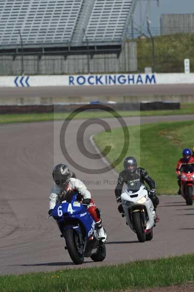 Motorcycle action photographs;Rockingham;Rockingham photographs;event digital images;eventdigitalimages;no limits trackday;peter wileman photography;rockingham corby northamptonshire;trackday;trackday digital images;trackday photos