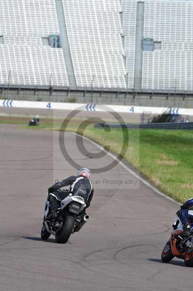 Motorcycle action photographs;Rockingham;Rockingham photographs;event digital images;eventdigitalimages;no limits trackday;peter wileman photography;rockingham corby northamptonshire;trackday;trackday digital images;trackday photos