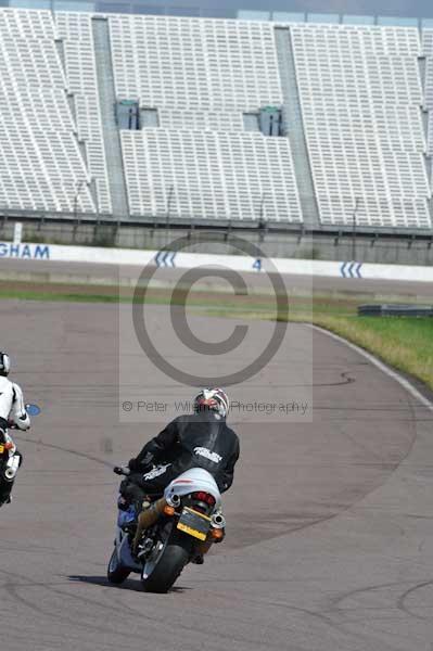 Motorcycle action photographs;Rockingham;Rockingham photographs;event digital images;eventdigitalimages;no limits trackday;peter wileman photography;rockingham corby northamptonshire;trackday;trackday digital images;trackday photos