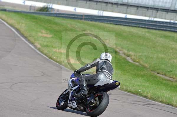 Motorcycle action photographs;Rockingham;Rockingham photographs;event digital images;eventdigitalimages;no limits trackday;peter wileman photography;rockingham corby northamptonshire;trackday;trackday digital images;trackday photos