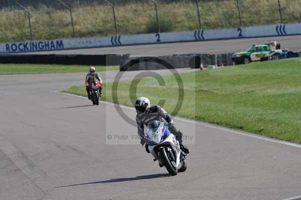 Motorcycle action photographs;Rockingham;Rockingham photographs;event digital images;eventdigitalimages;no limits trackday;peter wileman photography;rockingham corby northamptonshire;trackday;trackday digital images;trackday photos