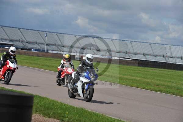 Motorcycle action photographs;Rockingham;Rockingham photographs;event digital images;eventdigitalimages;no limits trackday;peter wileman photography;rockingham corby northamptonshire;trackday;trackday digital images;trackday photos