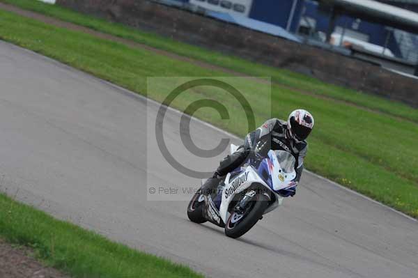 Motorcycle action photographs;Rockingham;Rockingham photographs;event digital images;eventdigitalimages;no limits trackday;peter wileman photography;rockingham corby northamptonshire;trackday;trackday digital images;trackday photos