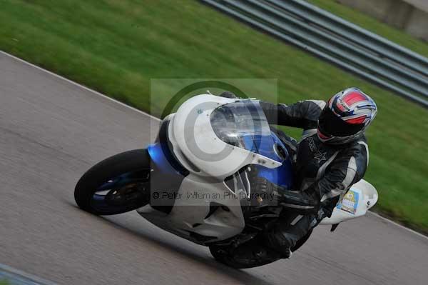 Motorcycle action photographs;Rockingham;Rockingham photographs;event digital images;eventdigitalimages;no limits trackday;peter wileman photography;rockingham corby northamptonshire;trackday;trackday digital images;trackday photos