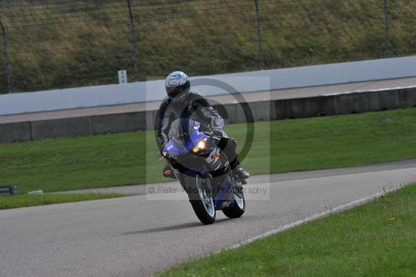 Motorcycle action photographs;Rockingham;Rockingham photographs;event digital images;eventdigitalimages;no limits trackday;peter wileman photography;rockingham corby northamptonshire;trackday;trackday digital images;trackday photos