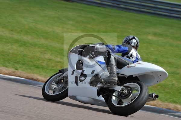 Motorcycle action photographs;Rockingham;Rockingham photographs;event digital images;eventdigitalimages;no limits trackday;peter wileman photography;rockingham corby northamptonshire;trackday;trackday digital images;trackday photos